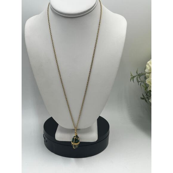 Vintage Green Guilloché Enamel Crystal Egg Gold Plated Pendant Necklace - Picture 6 of 6